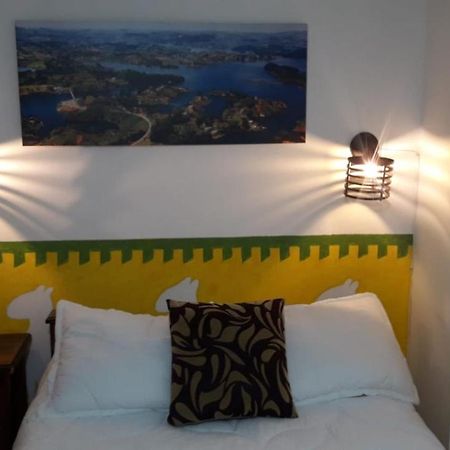 Hostel-Affordable rooms with private bathroom San Juan guatapé Esterno foto